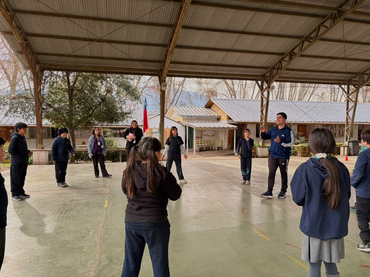 Estudiantes de la Escuela Viña Errázuriz fortalecen hábitos saludables con el "Desafío Vital: Código Bienestar"